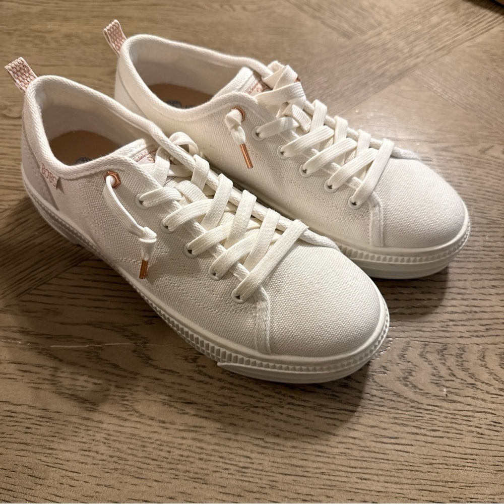 Skechers Women's Bobs Copa Sneaker 8